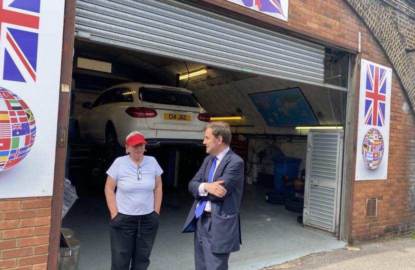 Greg Hands MP speaking to Fulham business in railway arches 